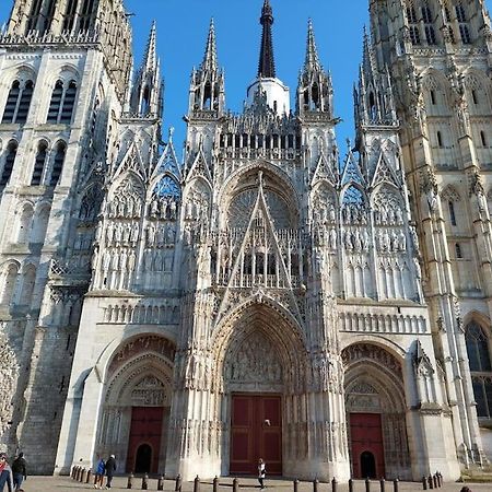 Apartmán Le Sympathique - Petit Dejeuner, Netflix, Jacuzzi Rouen Exteriér fotografie