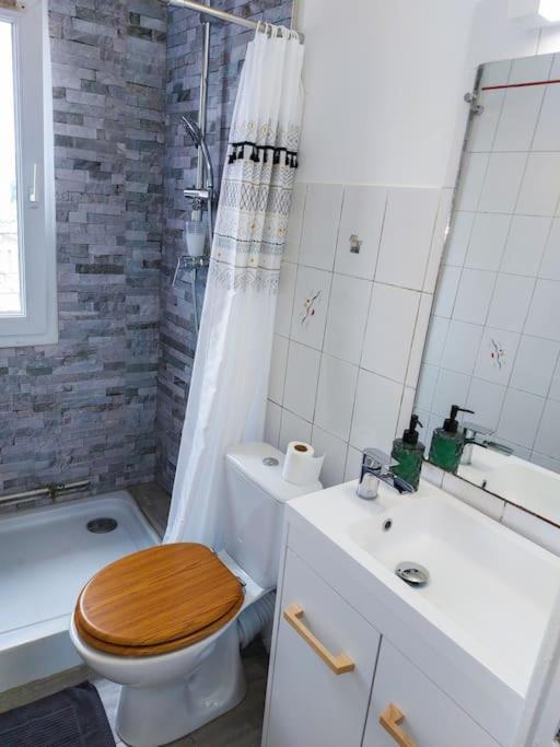 Apartmán Le Sympathique - Petit Dejeuner, Netflix, Jacuzzi Rouen Exteriér fotografie